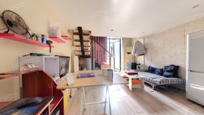 摩卡商务馆二手房实景图