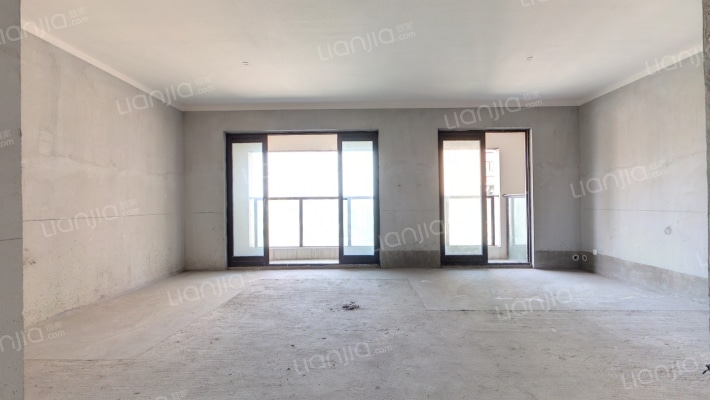 两岸风华二手房实景图