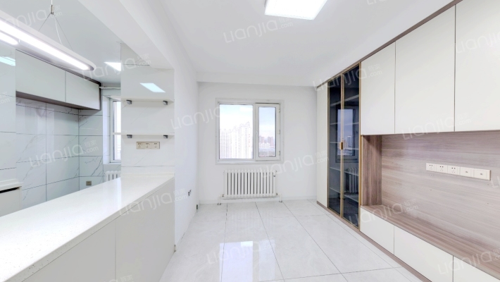 万泰国际二手房实景图