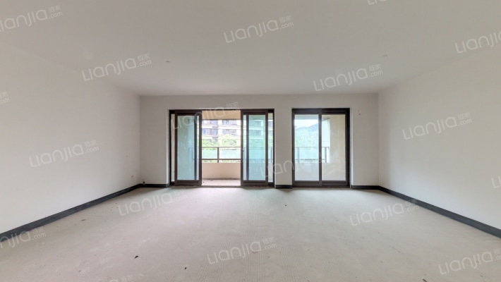 长滩原麓瑾园B区二手房实景图