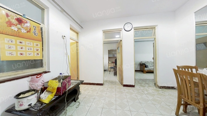 市体委宿舍二手房实景图