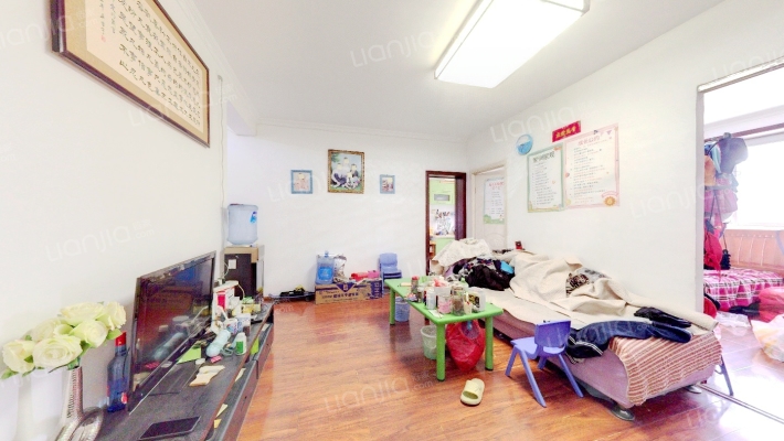 河畔人家二手房实景图