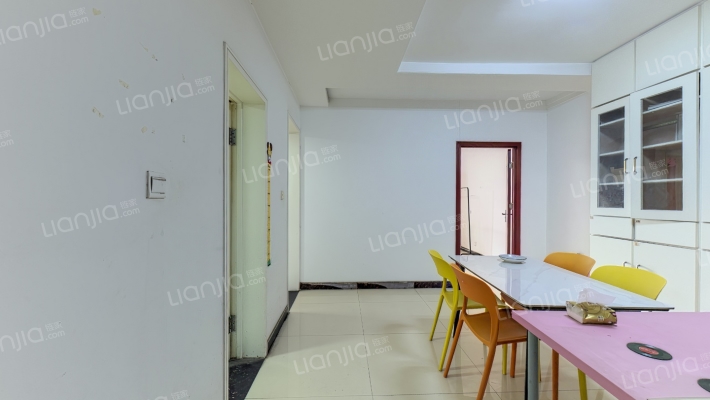 升龙国际中心D区二手房实景图