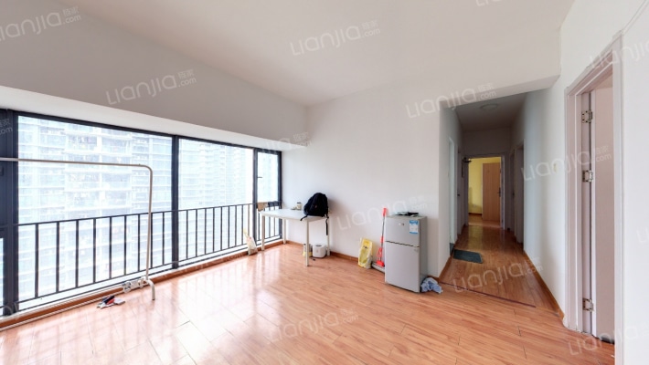 颐安都会中央二期二手房实景图