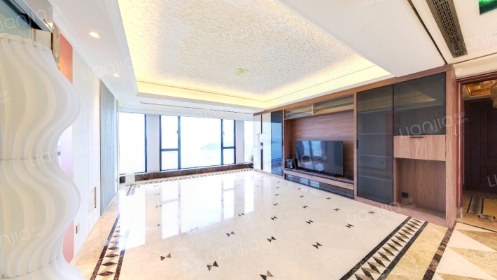 中骏天峰二手房实景图