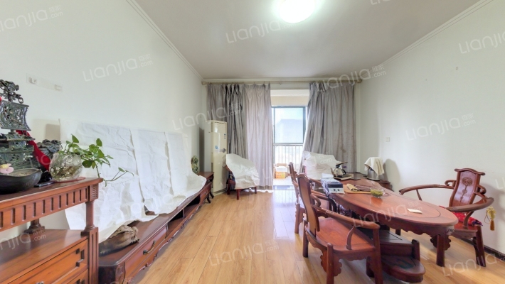 建大洋房二手房实景图