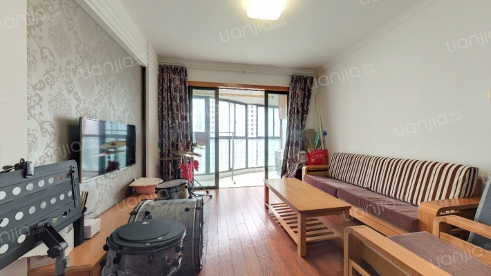 日月光伯爵大地鼎耀花园二手房实景图