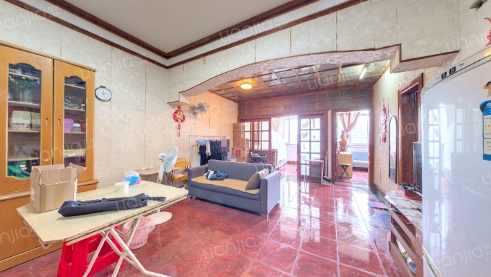 八一路342号二手房实景图