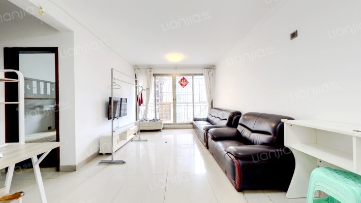 嘉年华名苑二手房实景图