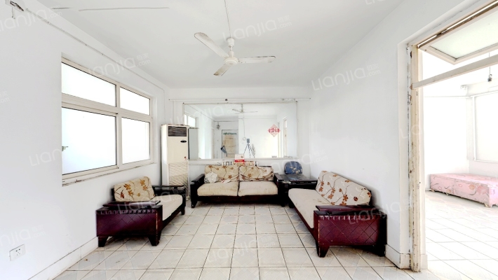 普天小区二手房实景图