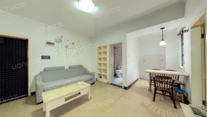 高尔夫国际花园二手房实景图