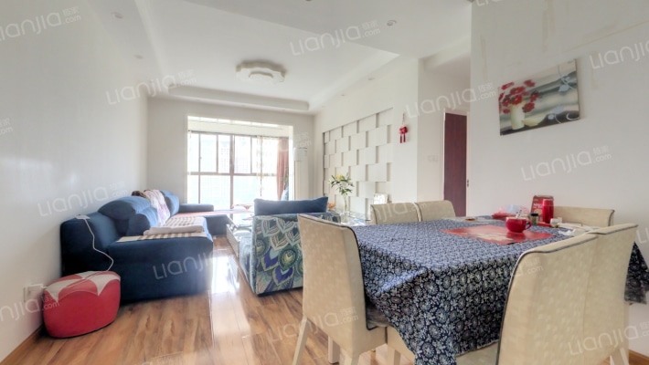 新神风八座二手房实景图