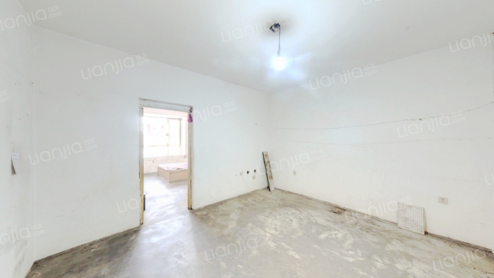 假日小城二手房实景图