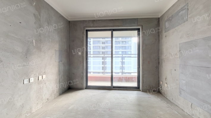 正弘翠湖苑二手房实景图