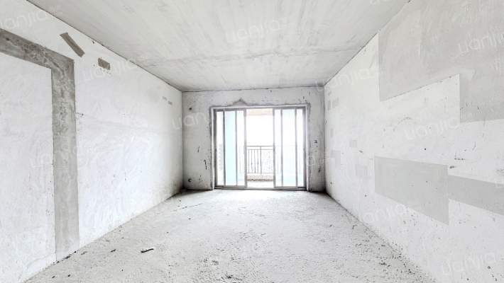 中海万锦东苑二手房实景图