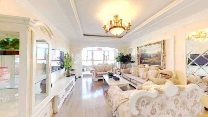 蓝天荣府二手房实景图