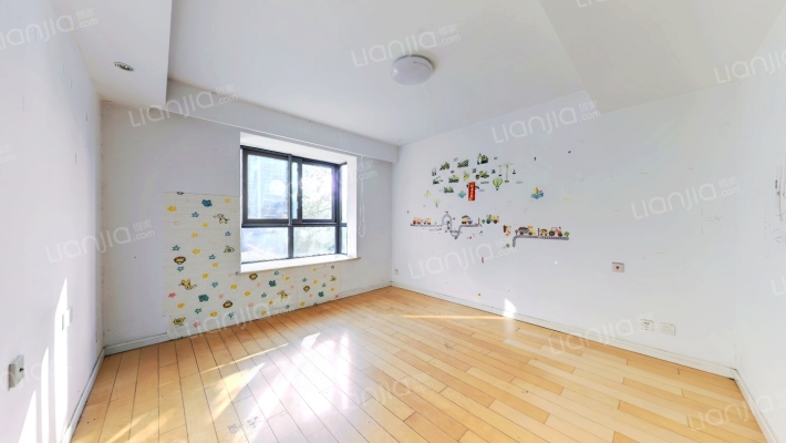 绿地云峰名邸(公寓)二手房实景图