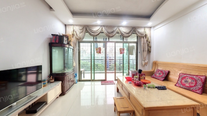 湖畔湾豪庭一期二手房实景图