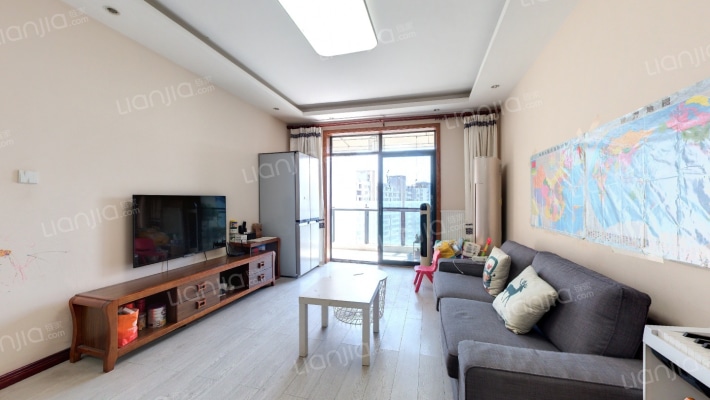 翡翠城五期二手房实景图