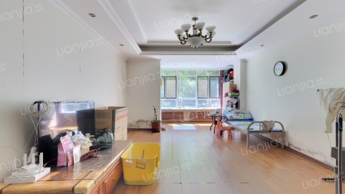 米兰DC1期二手房实景图