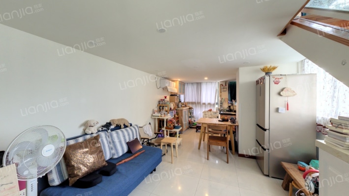 艺墅花乡二手房实景图