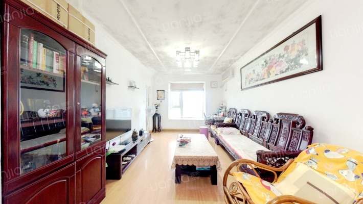 益田点彩人家二手房实景图