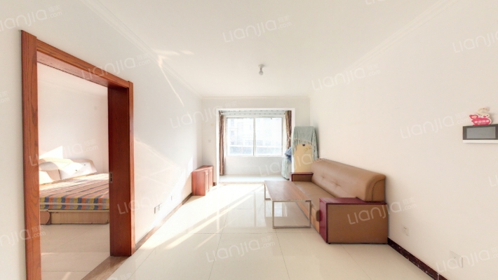 银丰唐郡玫瑰园二手房实景图