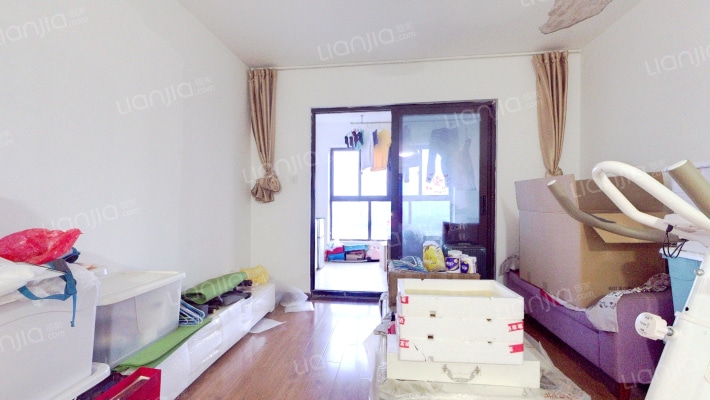 保利罗兰香谷二手房实景图