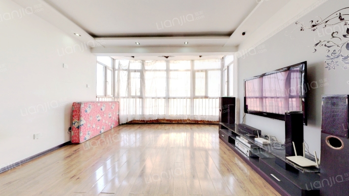 世财滨江音乐花园二手房实景图