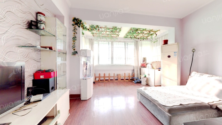 仁硚新村二手房实景图