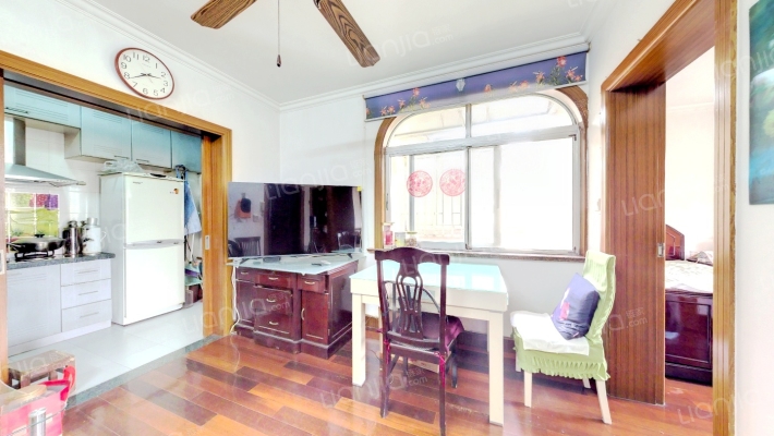 鹏海东苑二手房实景图