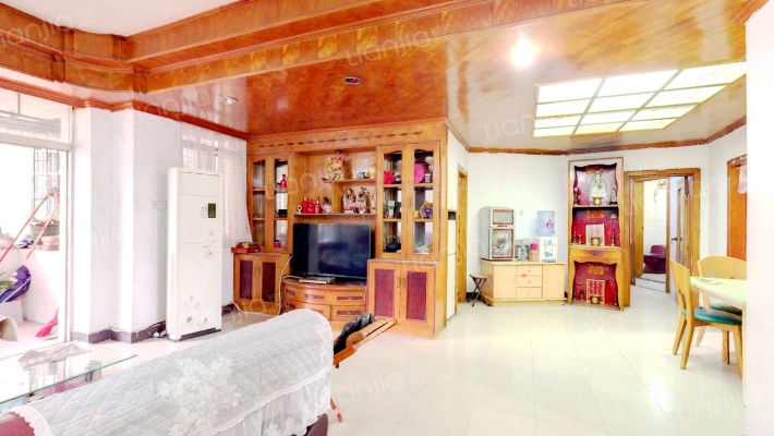 南江新村二手房实景图