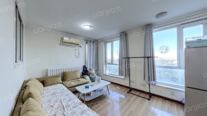 恋日绿岛二手房实景图