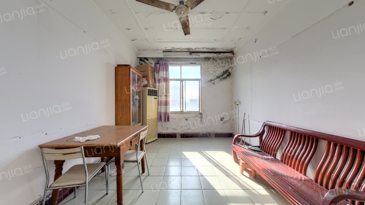 梅苑小区一期二手房实景图