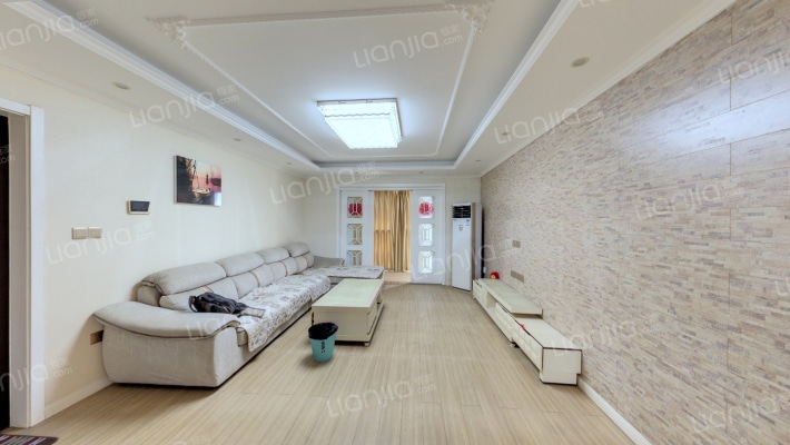 宝地·名邸苑二手房实景图