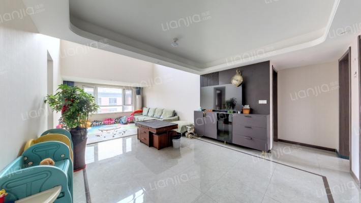 万科西华府二手房实景图