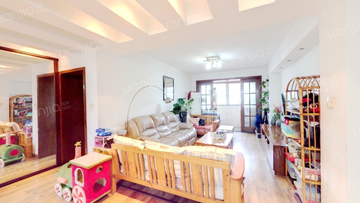 星育佳园二手房实景图