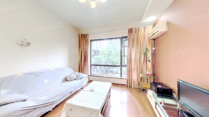 皇后国际二手房实景图