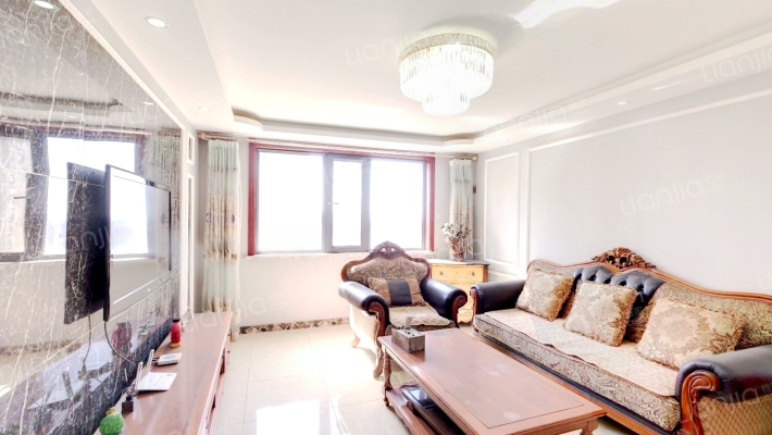 地恒托斯卡纳四期二手房实景图