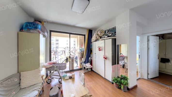 龙星家园二手房实景图