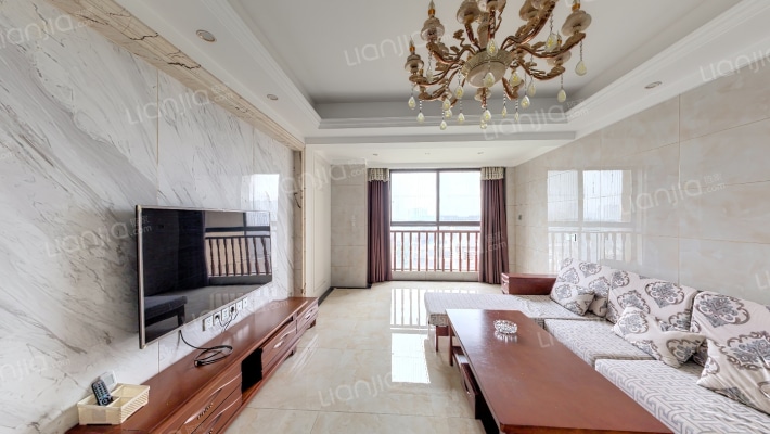 艾美潇湘二手房实景图