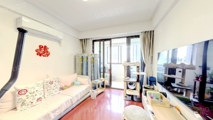 绿地新里米兰公寓二手房实景图