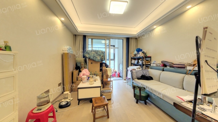 悦江府二手房实景图