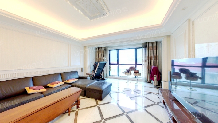 九龙仓滨江壹十八二手房实景图