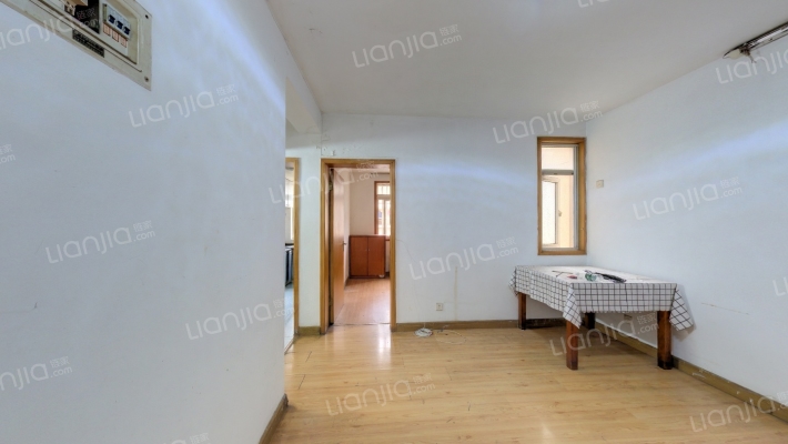 四方新村五村二手房实景图