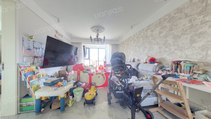 中岳俪景湾二手房实景图