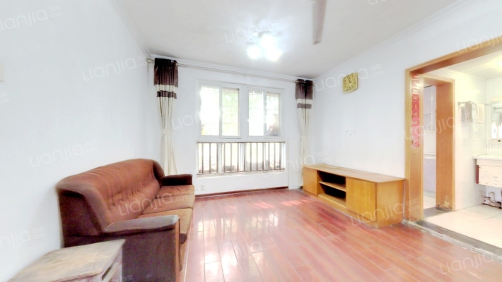 金燕路95号院二手房实景图