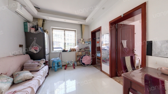 川九小区二手房实景图