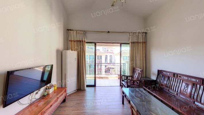 星湖华苑二手房实景图