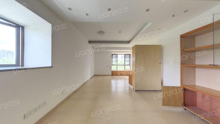 红星晶品大厦二手房实景图